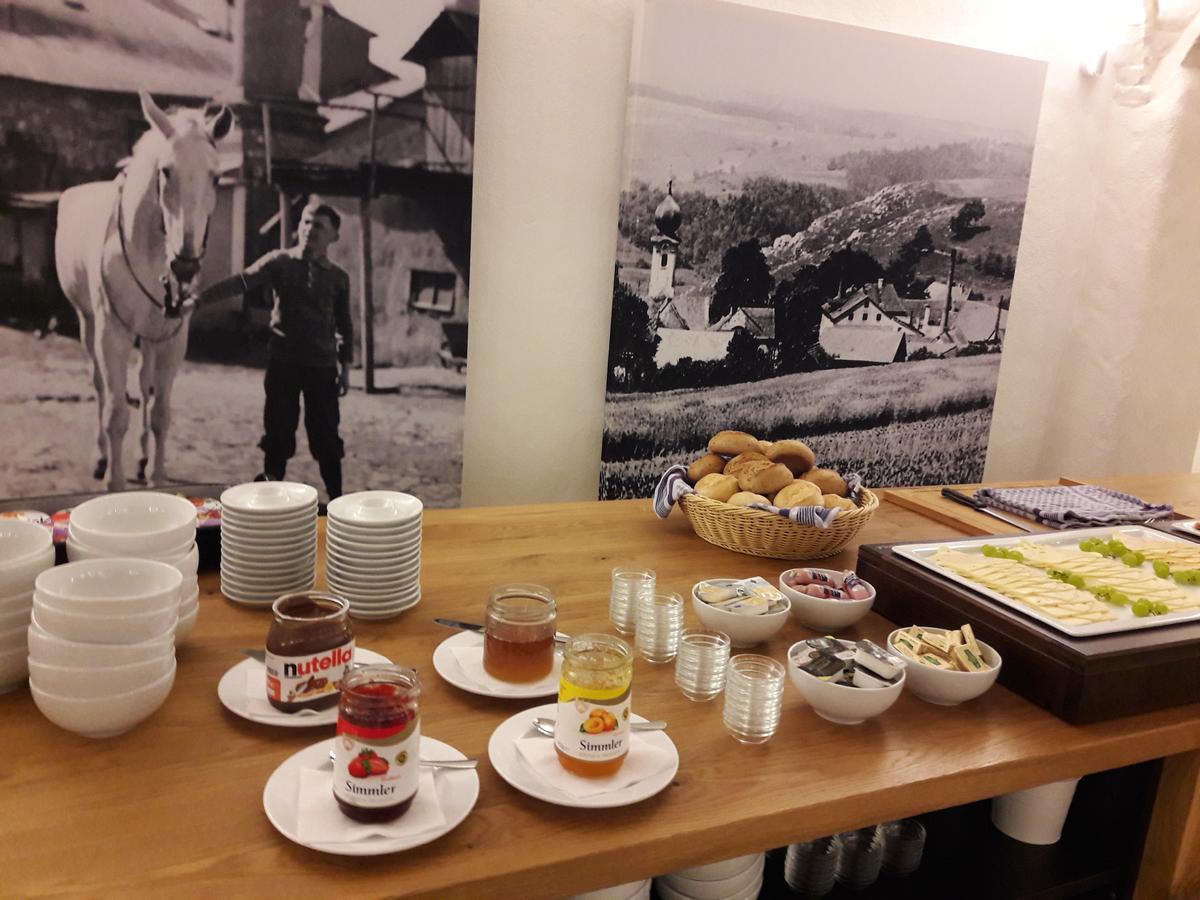 Hotel Roehrl Sinzing ภายนอก รูปภาพ